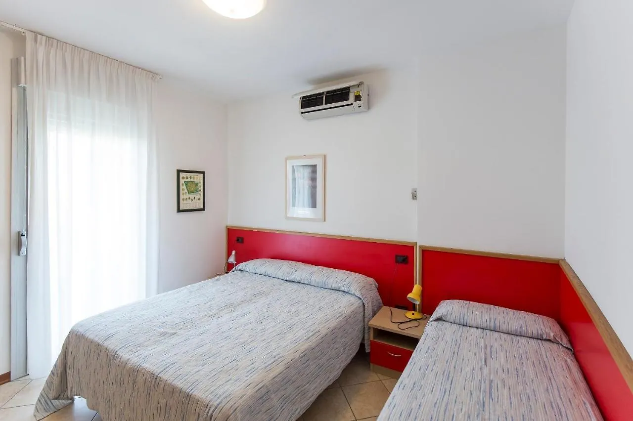 Appartamento Robinia/Pinetine Lido Altanea Caorle 0*,  Italia